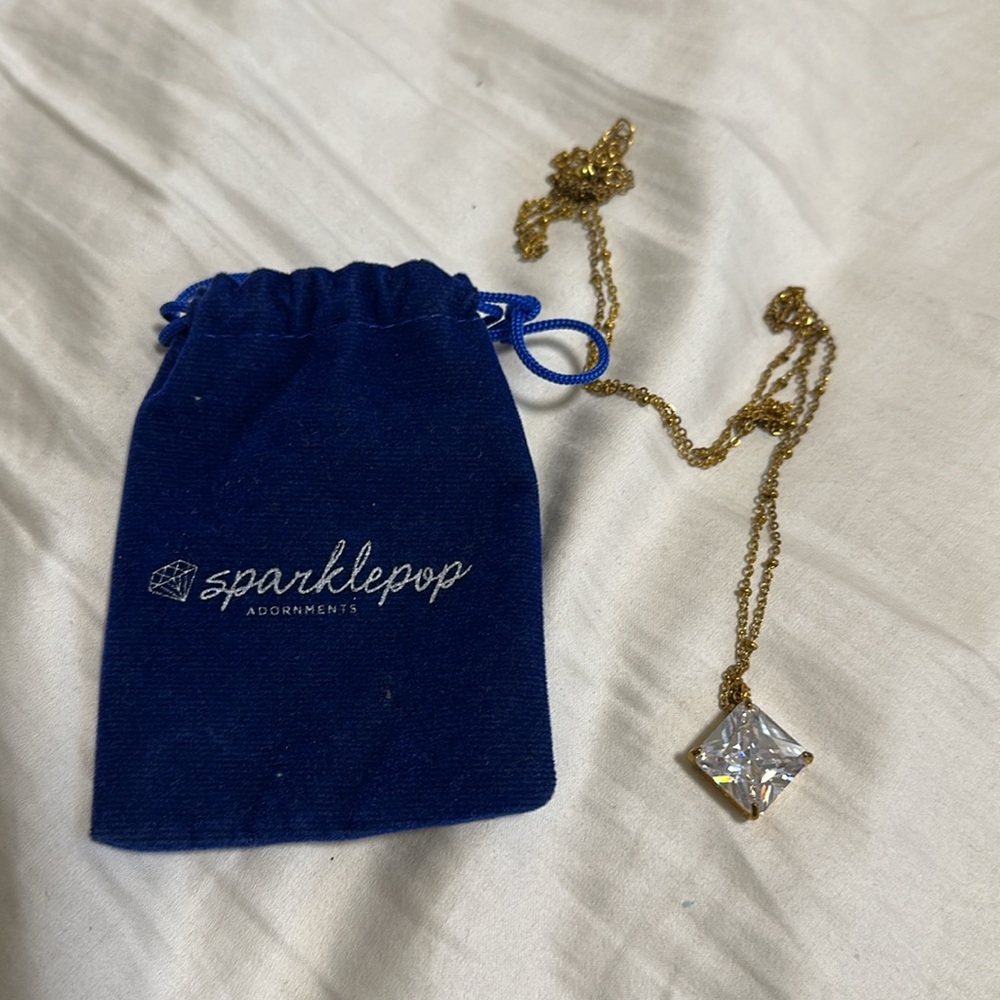 Sparklepop Sydney Gold necklace